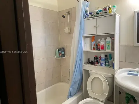 1786 NW 53rd Street Miami FL 33142