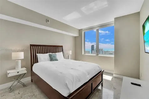 2600 E Hallandale Beach Boulevard Hallandale Beach FL 33009