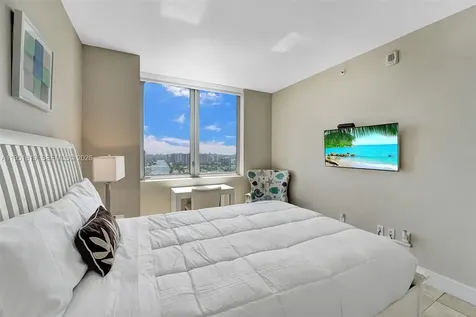 2600 E Hallandale Beach Boulevard Hallandale Beach FL 33009