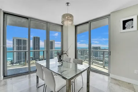 2600 E Hallandale Beach Boulevard Hallandale Beach FL 33009