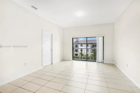 7865 NW 104th Avenue Doral FL 33178