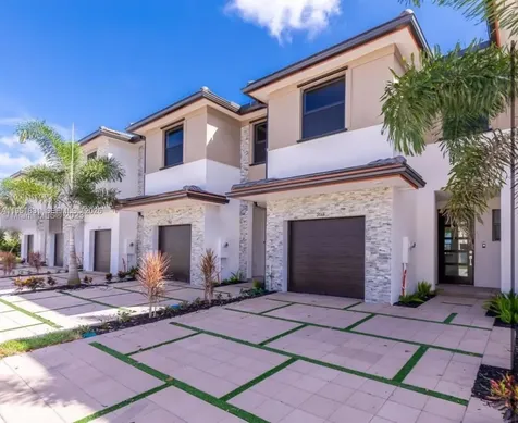 9113 NW 159th Street Miami Lakes FL 33018
