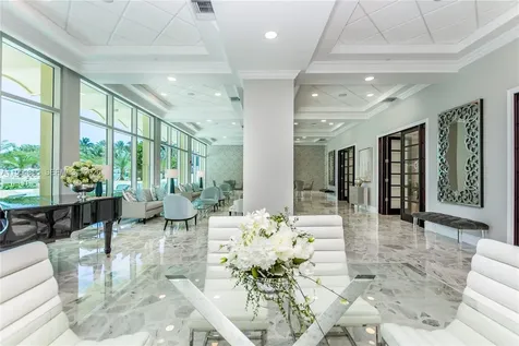 2501 S Ocean Drive Hollywood FL 33019