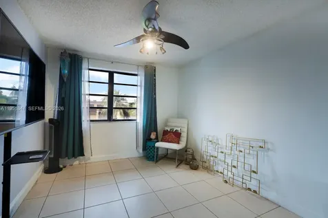 20537 NE 6th Court Miami FL 33179