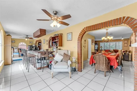 1232 SW 132nd Court Miami FL 33184