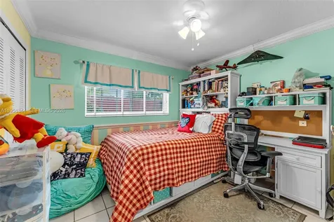 1232 SW 132nd Court Miami FL 33184