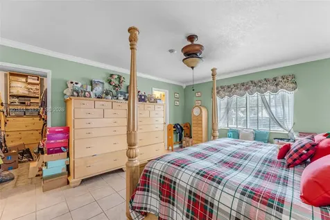 1232 SW 132nd Court Miami FL 33184