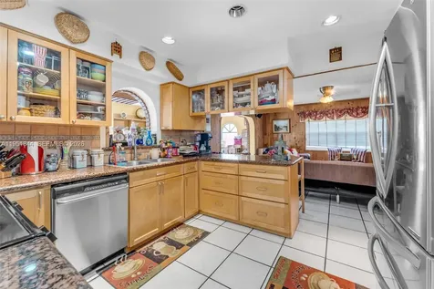 1232 SW 132nd Court Miami FL 33184