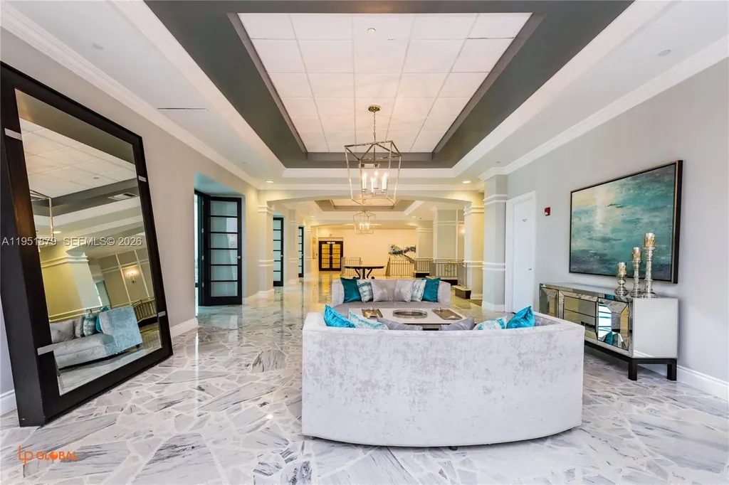 2501 S Ocean Drive Hollywood FL 33019