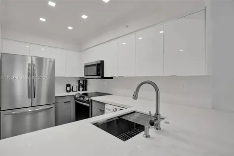 2501 S Ocean Drive Hollywood FL 33019