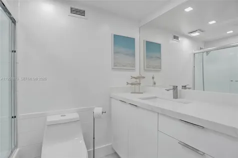 2501 S Ocean Drive Hollywood FL 33019