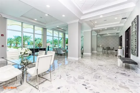 2501 S Ocean Drive Hollywood FL 33019