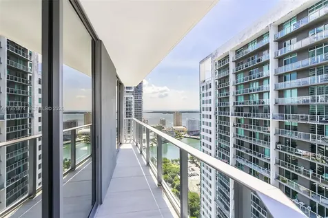 77 SE 5th Street Miami FL 33131