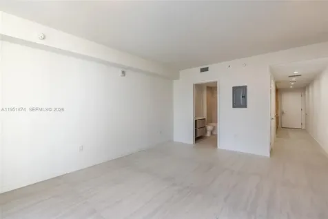 77 SE 5th Street Miami FL 33131