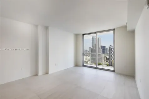 77 SE 5th Street Miami FL 33131