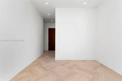 5 Grove Isle Drive Miami FL 33133