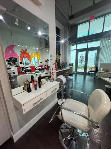 000 NE Confidential Miami FL 33137