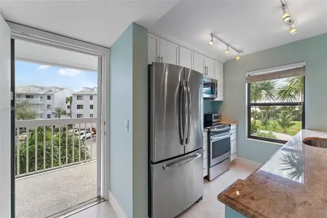 40 NE Plantation Road Hutchinson Island FL 34996