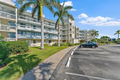 40 NE Plantation Road Hutchinson Island FL 34996