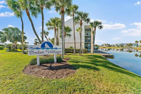 40 NE Plantation Road Hutchinson Island FL 34996