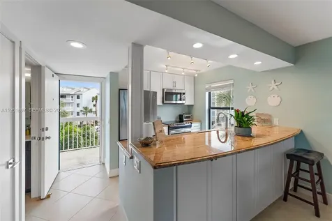 40 NE Plantation Road Hutchinson Island FL 34996