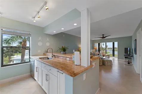 40 NE Plantation Road Hutchinson Island FL 34996