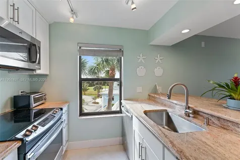 40 NE Plantation Road Hutchinson Island FL 34996