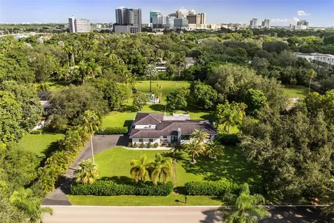 07325 SW 102nd Street Pinecrest FL 33156