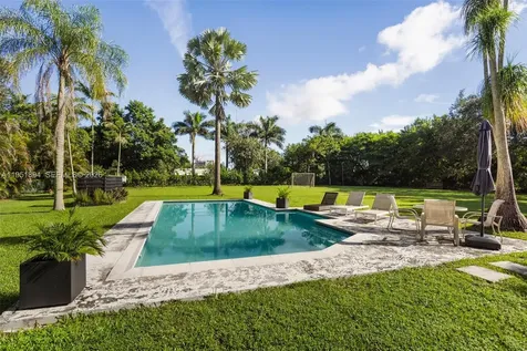 07325 SW 102nd Street Pinecrest FL 33156