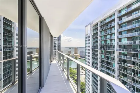 77 SE 5th Street Miami FL 33131