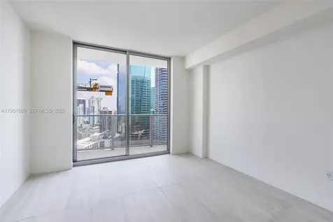 77 SE 5th Street Miami FL 33131