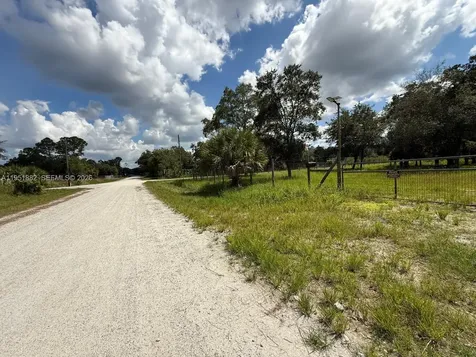 260 Avenida Del Centro Clewiston FL 33440