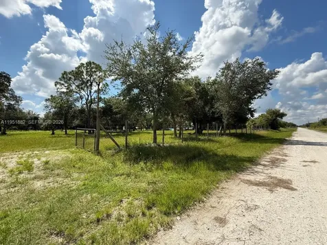 260 Avenida Del Centro Clewiston FL 33440