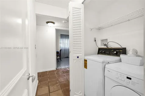 314 SE 10th Street Dania Beach FL 33004