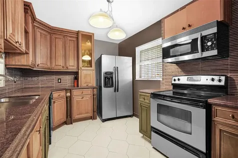 314 SE 10th Street Dania Beach FL 33004