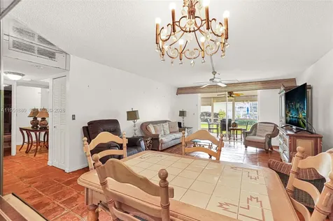 314 SE 10th Street Dania Beach FL 33004