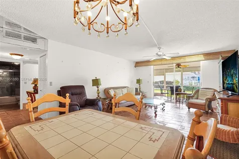 314 SE 10th Street Dania Beach FL 33004