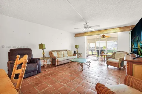 314 SE 10th Street Dania Beach FL 33004