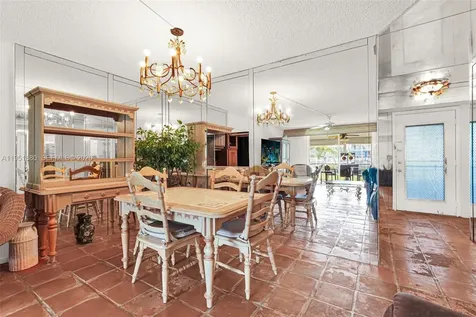 314 SE 10th Street Dania Beach FL 33004