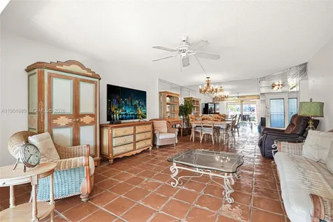 314 SE 10th Street Dania Beach FL 33004