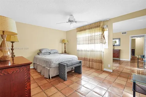 314 SE 10th Street Dania Beach FL 33004