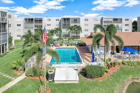 314 SE 10th Street Dania Beach FL 33004