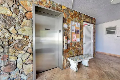 314 SE 10th Street Dania Beach FL 33004