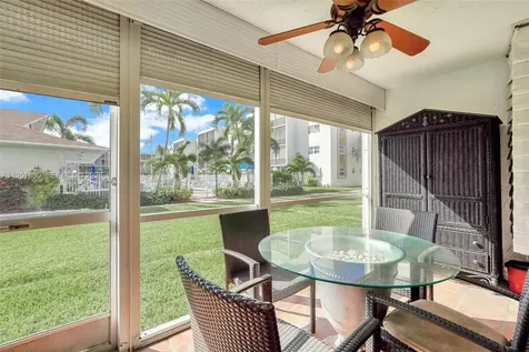 314 SE 10th Street Dania Beach FL 33004