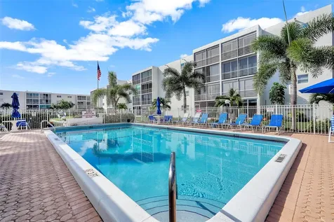 314 SE 10th Street Dania Beach FL 33004