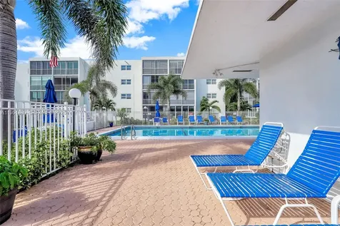 314 SE 10th Street Dania Beach FL 33004