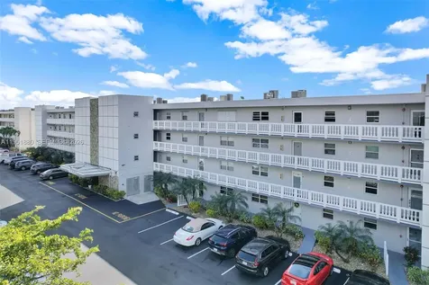 314 SE 10th Street Dania Beach FL 33004
