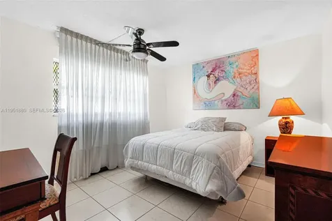 314 SE 10th Street Dania Beach FL 33004