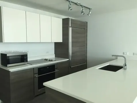 1100 S Miami Avenue Miami FL 33130