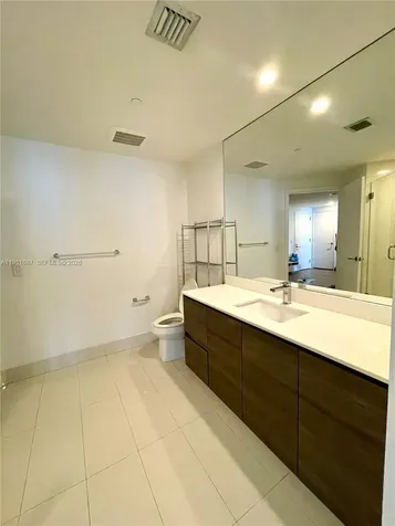 1100 S Miami Avenue Miami FL 33130